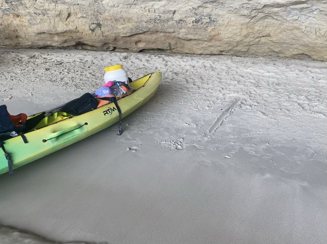 Bonifacio Windsurf景点图片