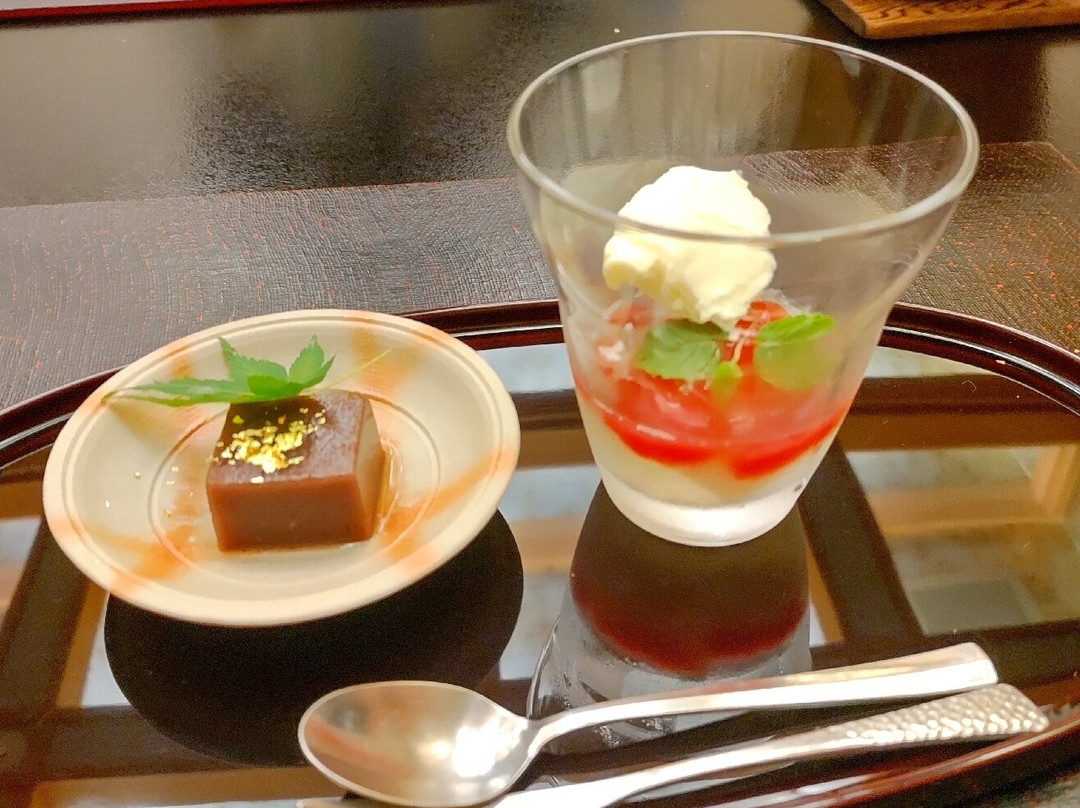 章月酒店主图