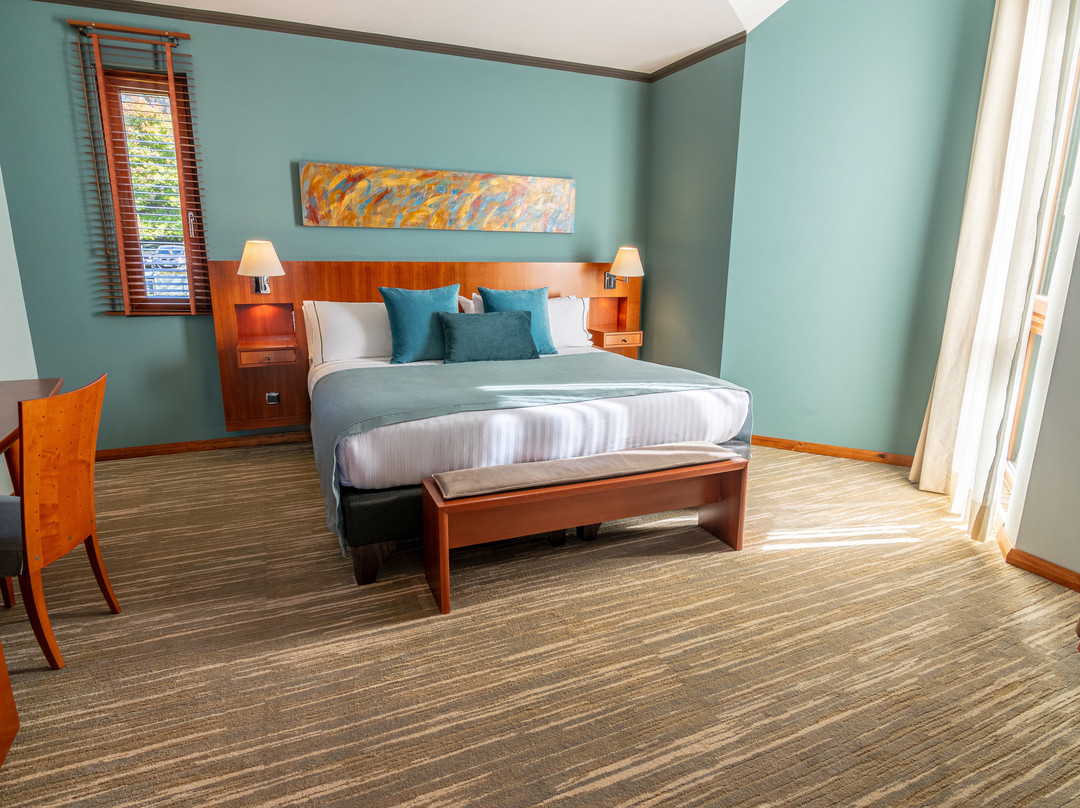 Park Lake Luxury Hotel主图