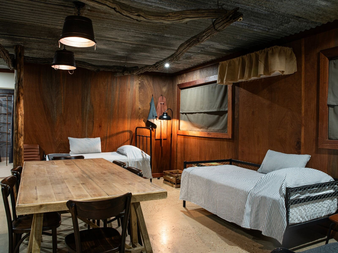 The Staging Post主图