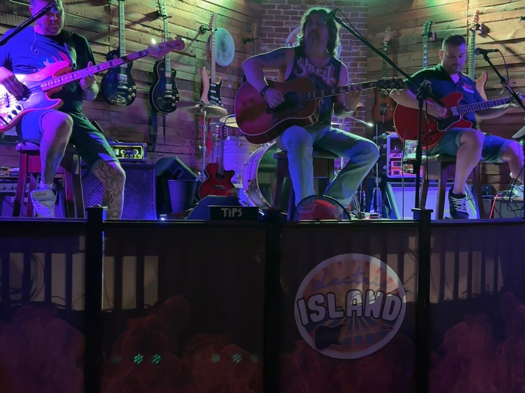 Electric Island Live Music Bar-提亚必去景点