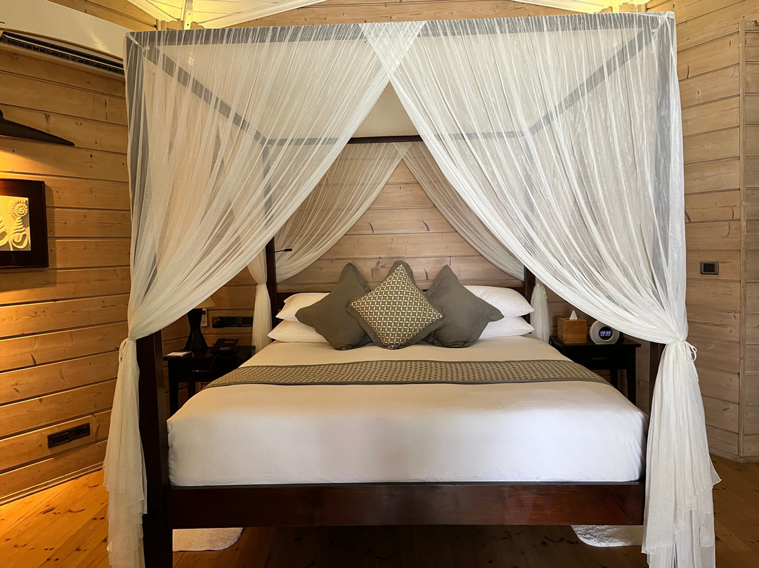 卡曼都岛度假村主图