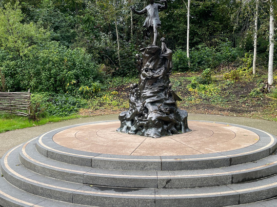 Peter Pan Statue-伦敦必去景点