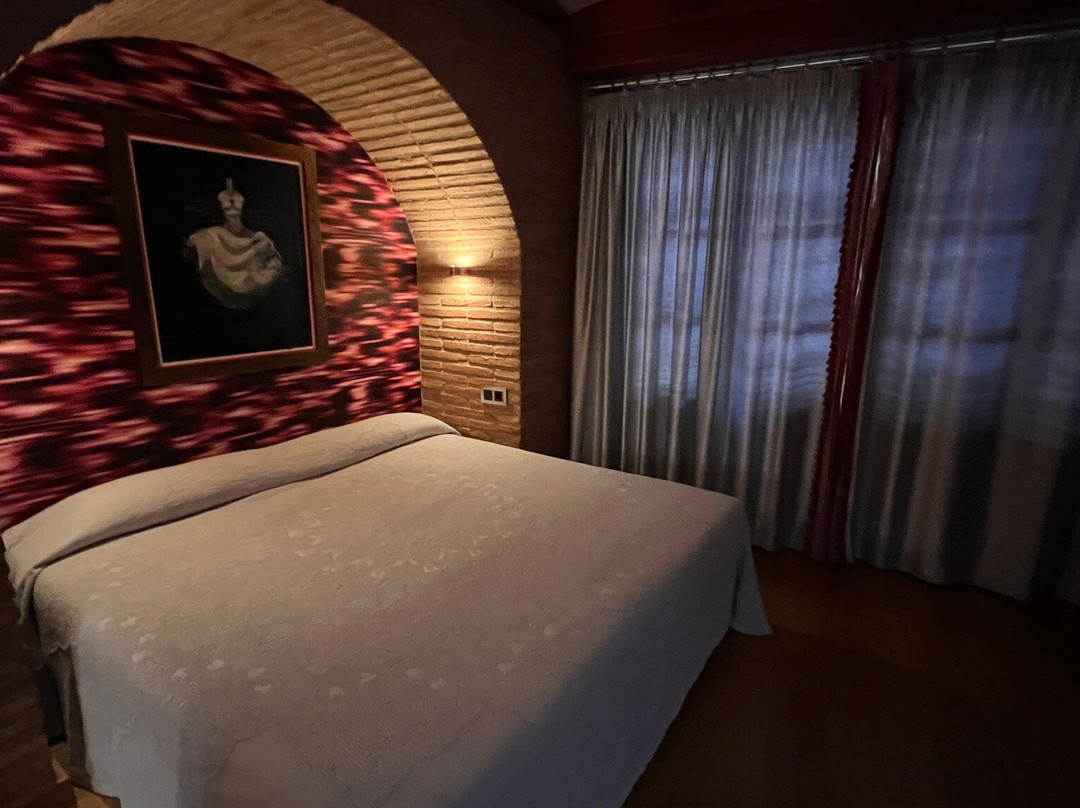 马里贝尔酒店主图