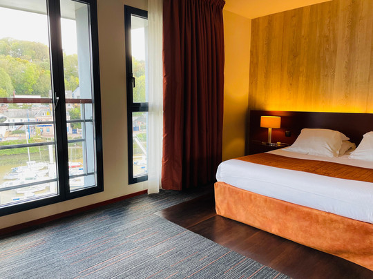 卡西诺酒店主图