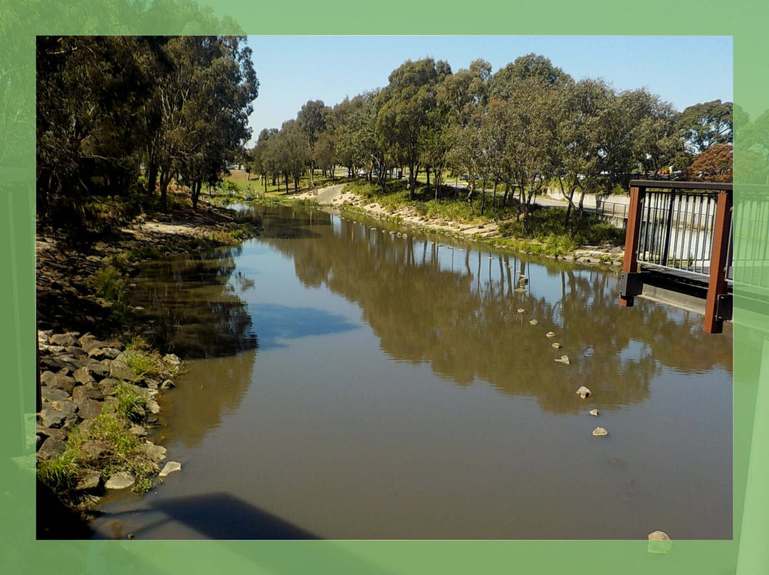 Watergardens Shopping Centre-Taylors Lakes必去景点