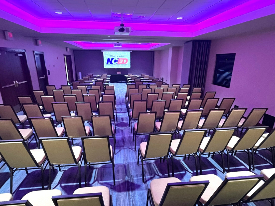 NCED Hotel and Conference Center主图