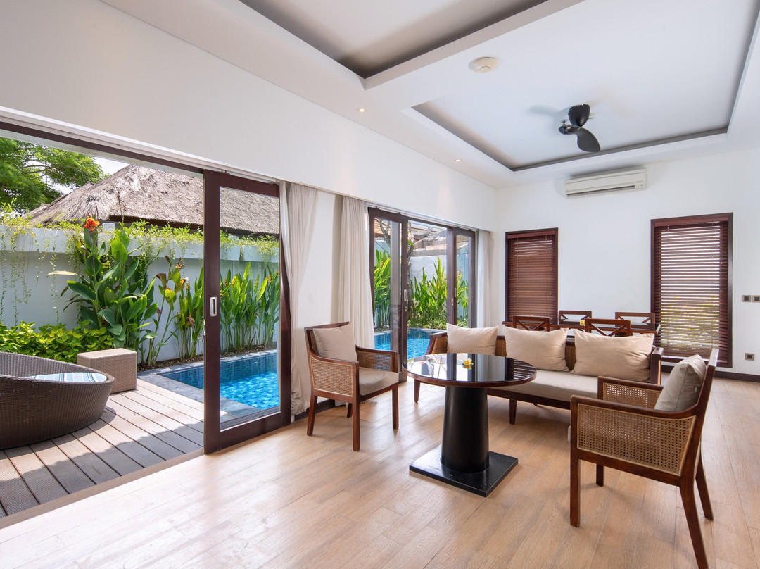 巴厘蓝梦岛沙滩俱乐部别墅度假村主图