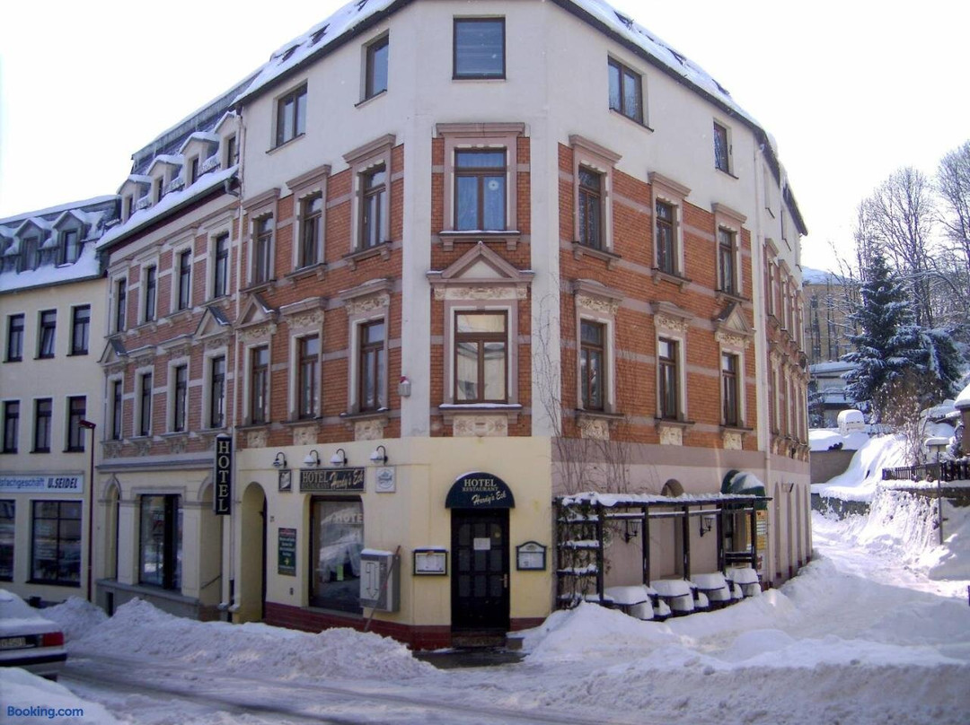 哈尼斯艾克酒店及餐厅