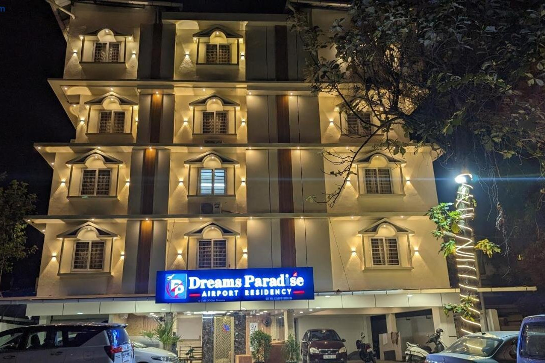 Dreams Paradise Airport Residency