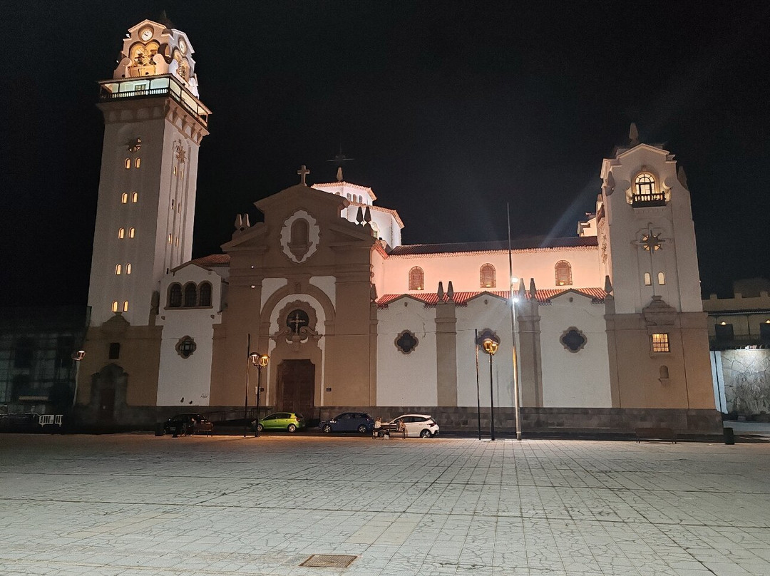 Plaza de Patrona de Canarias景点图片