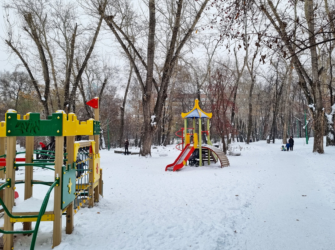 Kharitonovskiy Garden景点图片