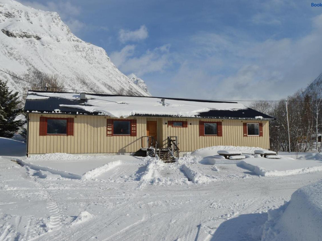 Lyngenfjord, Froyas Hus