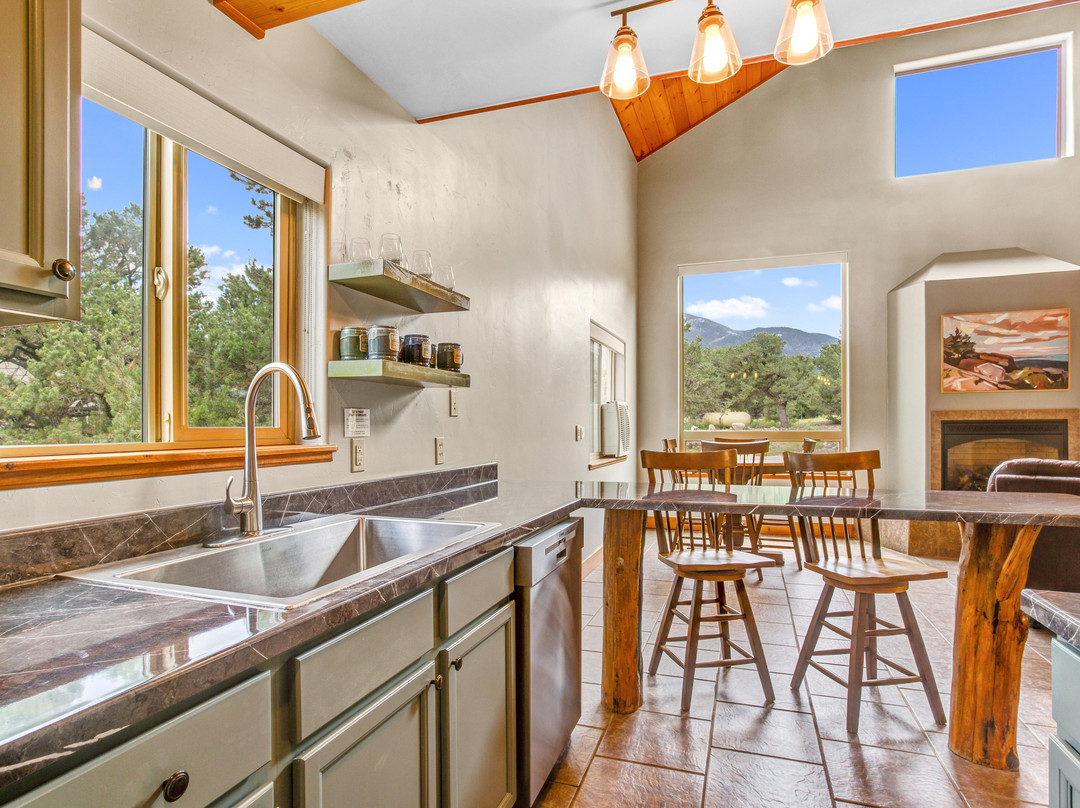 Blue Coyote Ranch主图