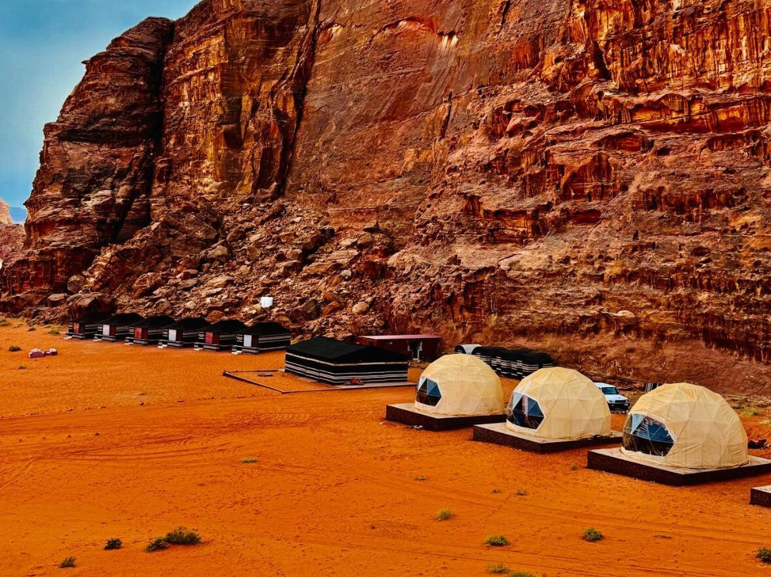 Wadi Rum Golden Land Camp