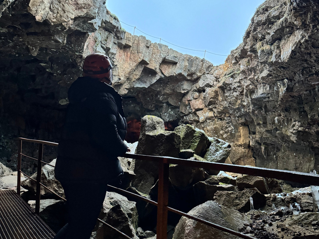 The Lava Tunnel-雷克雅未克必去景点