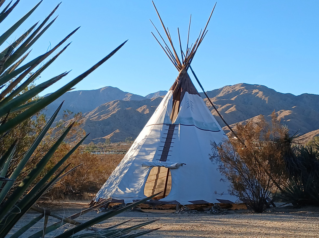 Kyle Martin's Joshua Tree Sound Baths景点图片