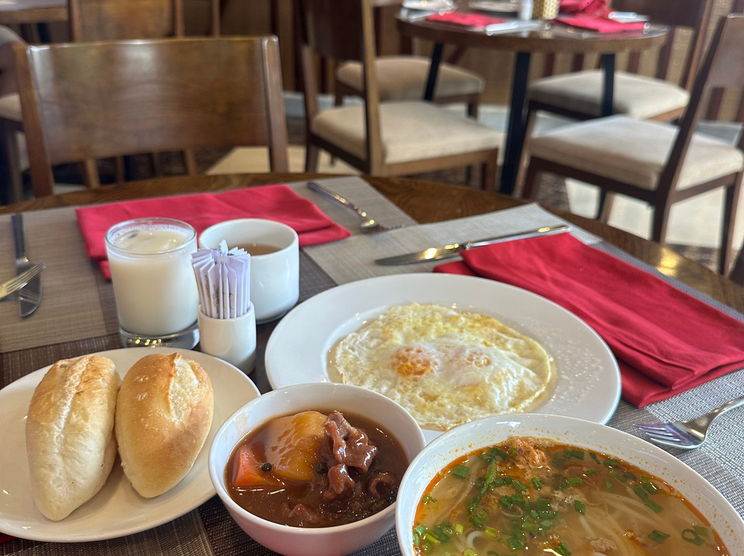 Muong Thanh Luxury Buon Ma Thuot Hotel主图