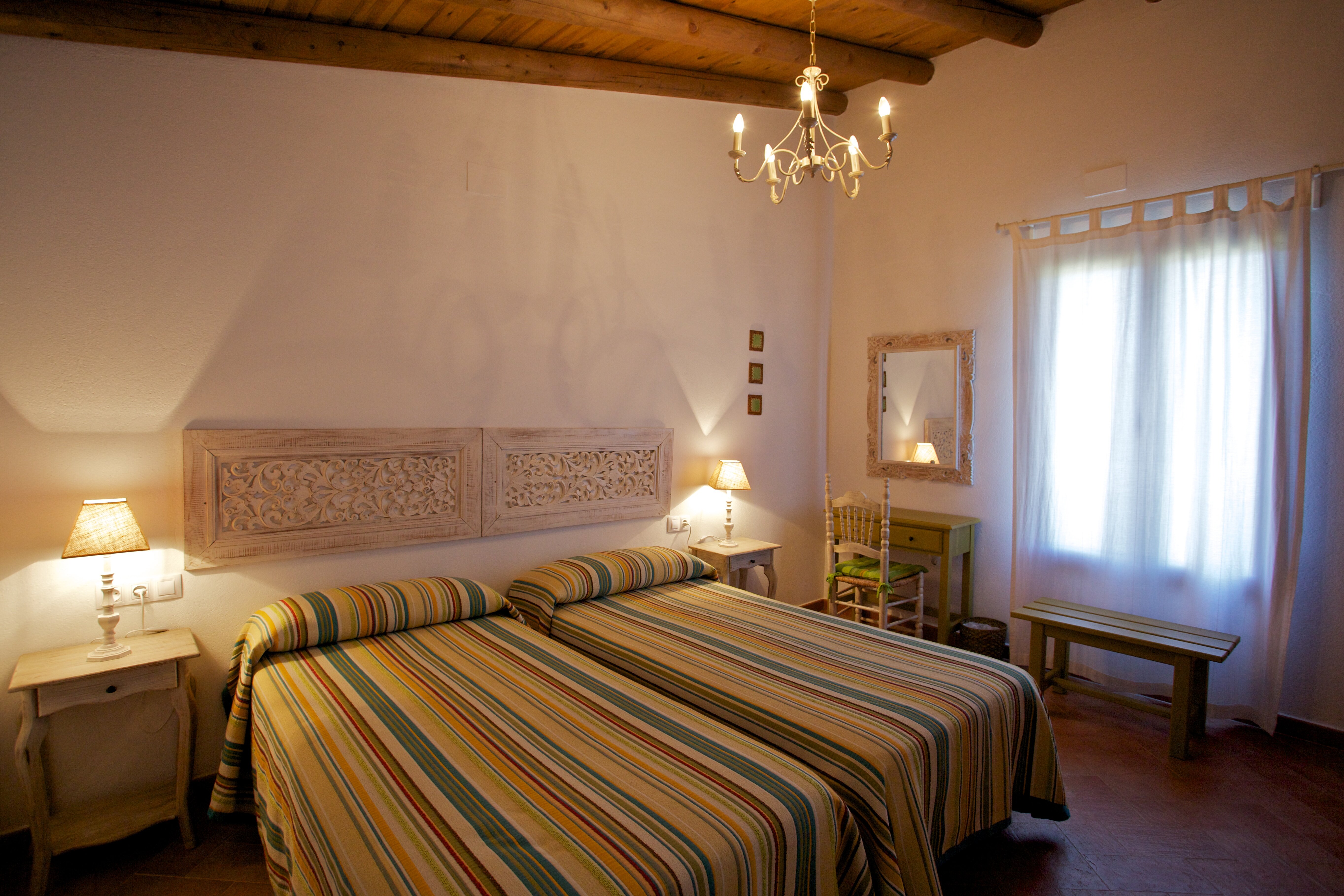 Casas Rurales Las Tobas-客卧