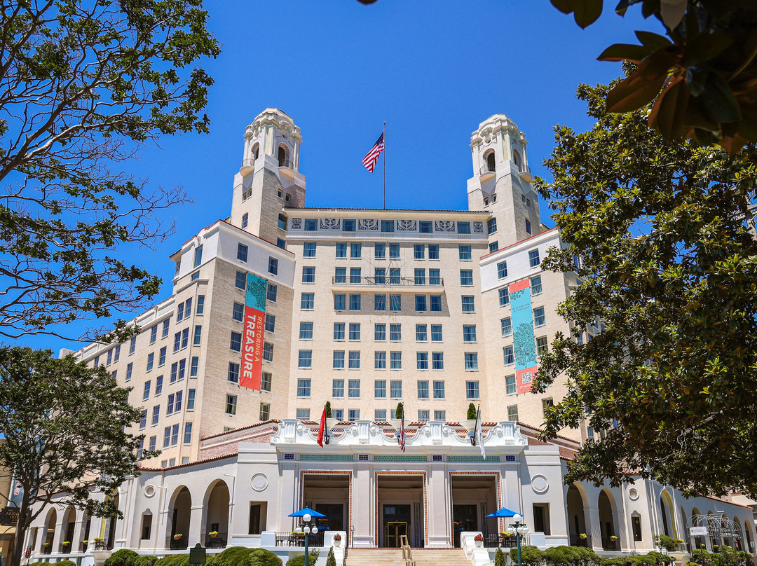 Arlington Resort Hotel & Spa