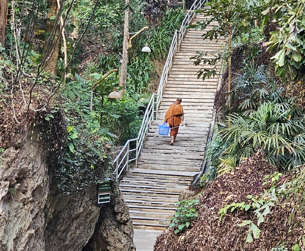 Wat Tham Pha Plong-清佬必去景点