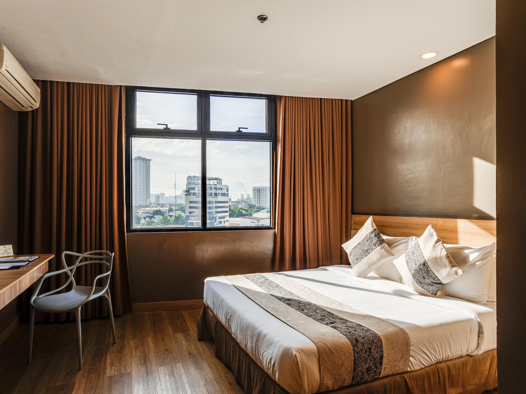 Madison 101 Hotel + Tower