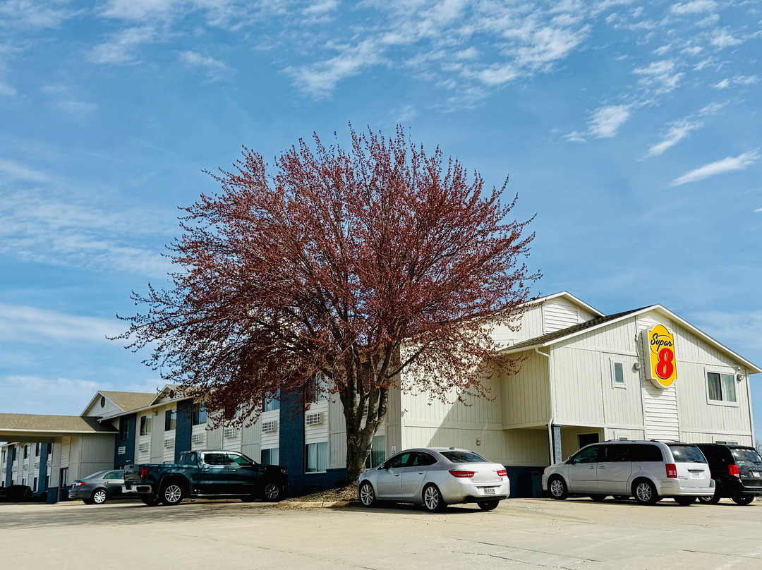 Super 8 By Wyndham Smithville/kansas City主图