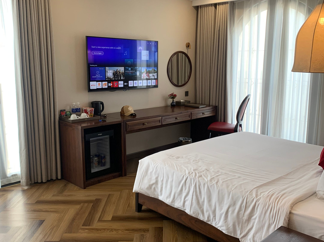 Golden Lotus Luxury Hotel主图