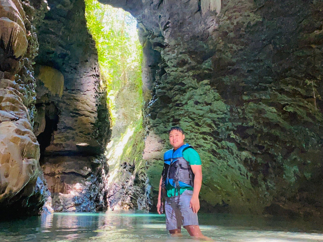 Blue Water Falls and Cave-Baggao必去景点