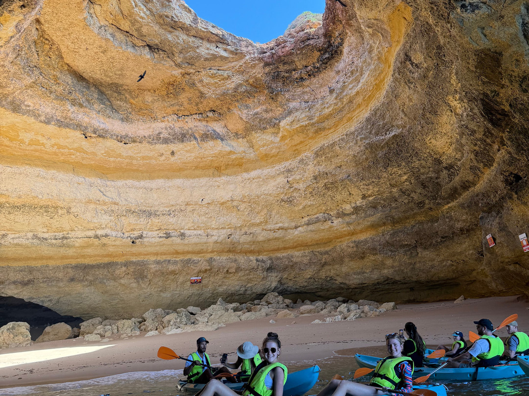 BENAGIL KAYAK TOURS景点图片