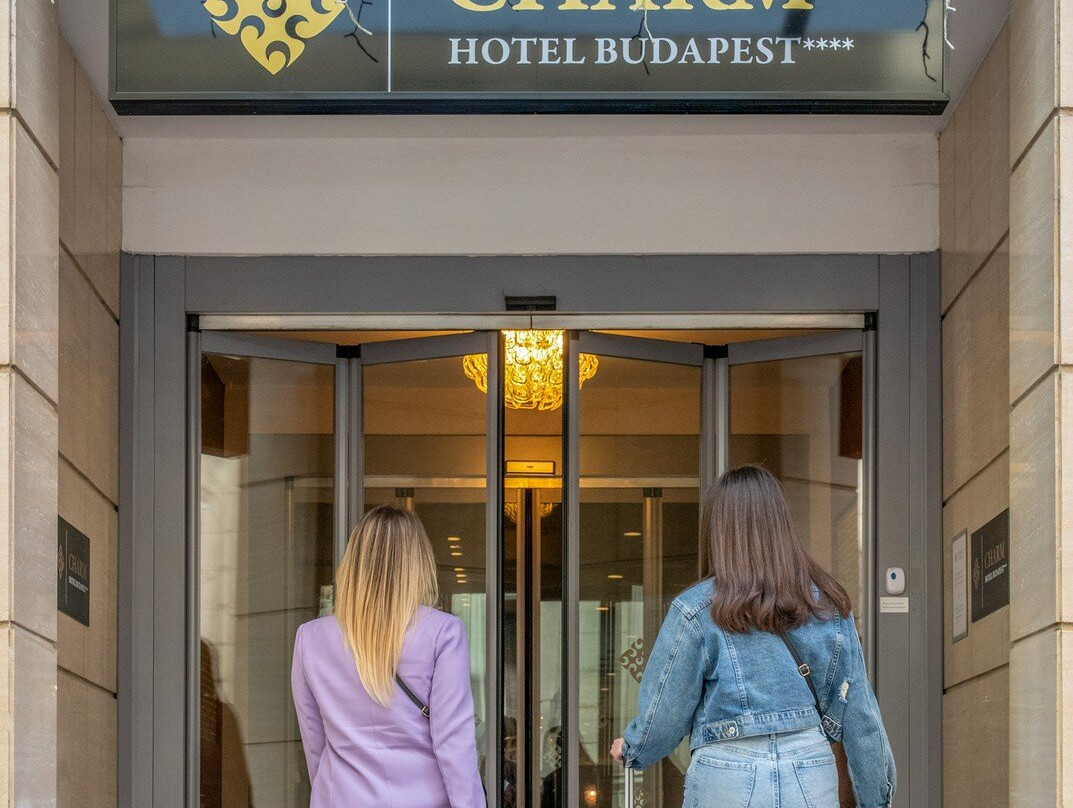 布达佩斯栖悦酒店主图