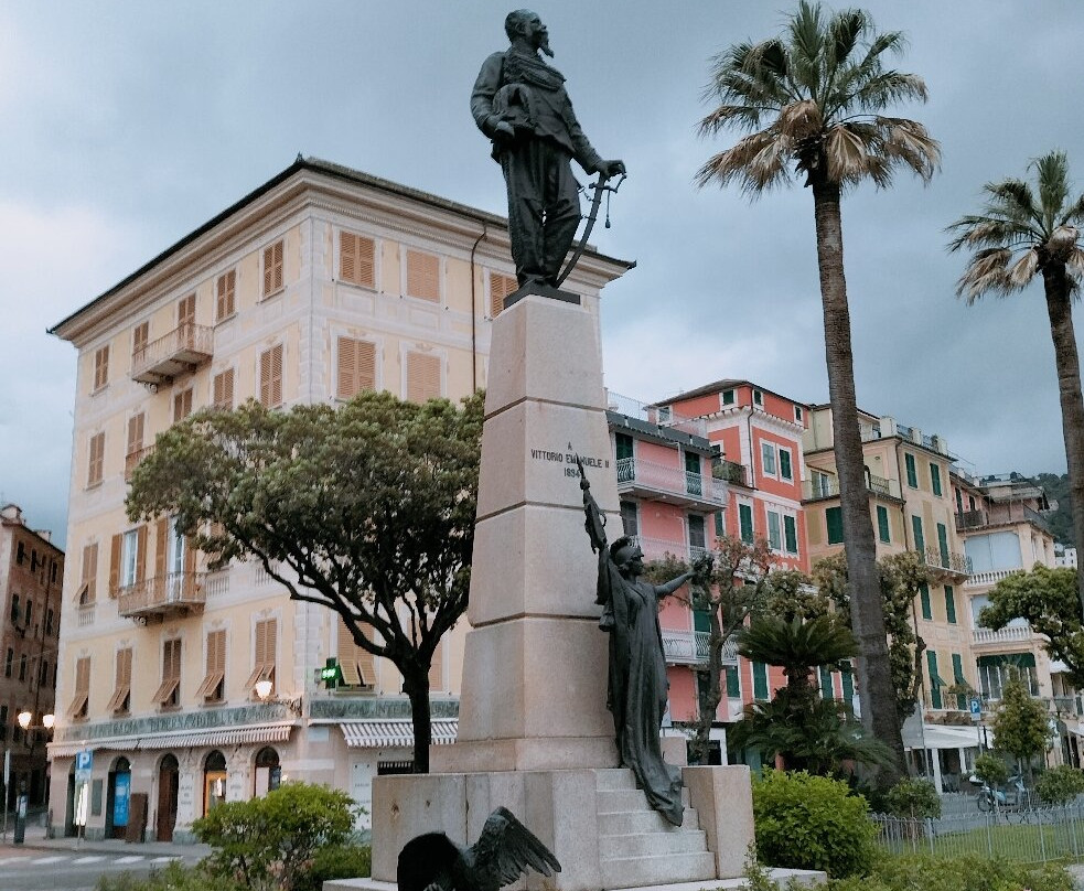 Monumento A Vittorio Emanuele Ii-圣马尔盖里塔利古雷必去景点
