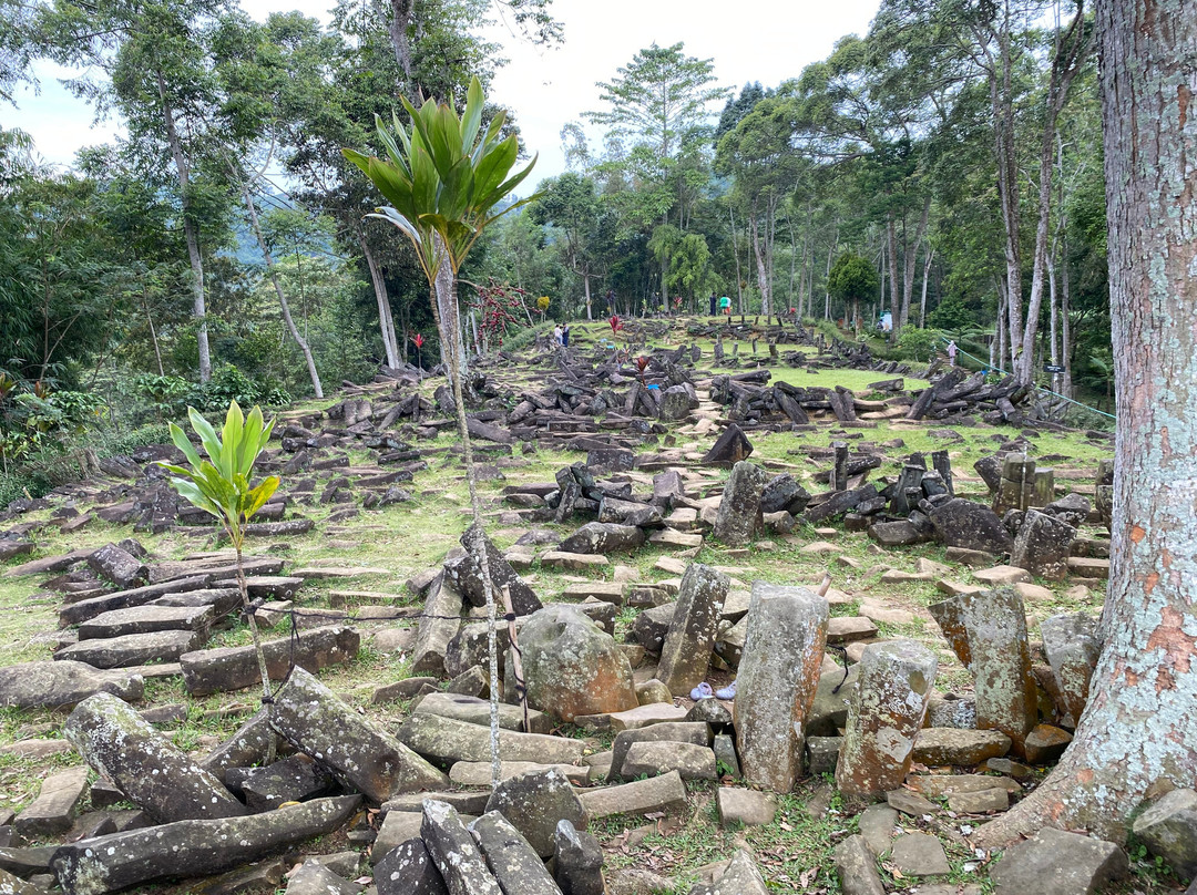 Gunung Padang Megalithic Site-Cianjur必去景点