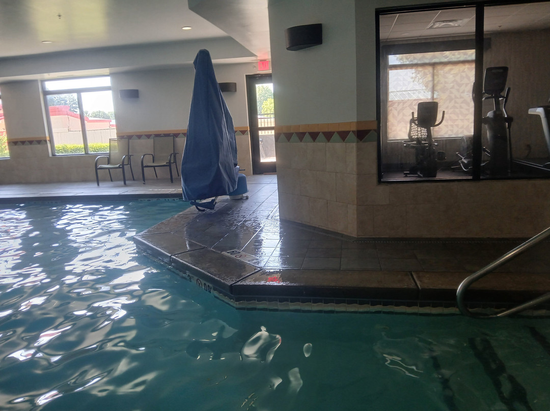 La Quinta Inn & Suites By Wyndham Tulsa Midtown主图