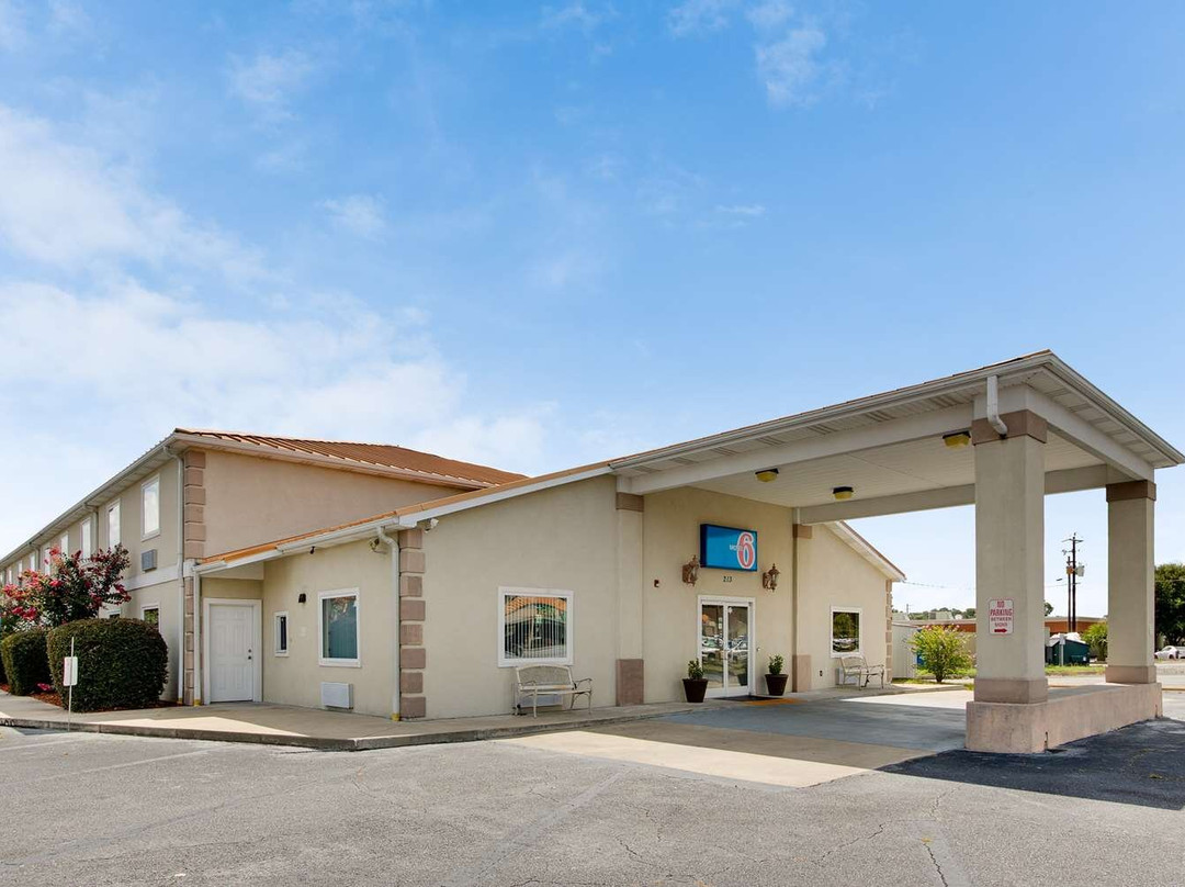 Flemington酒店住宿-Motel 6 Hinesville