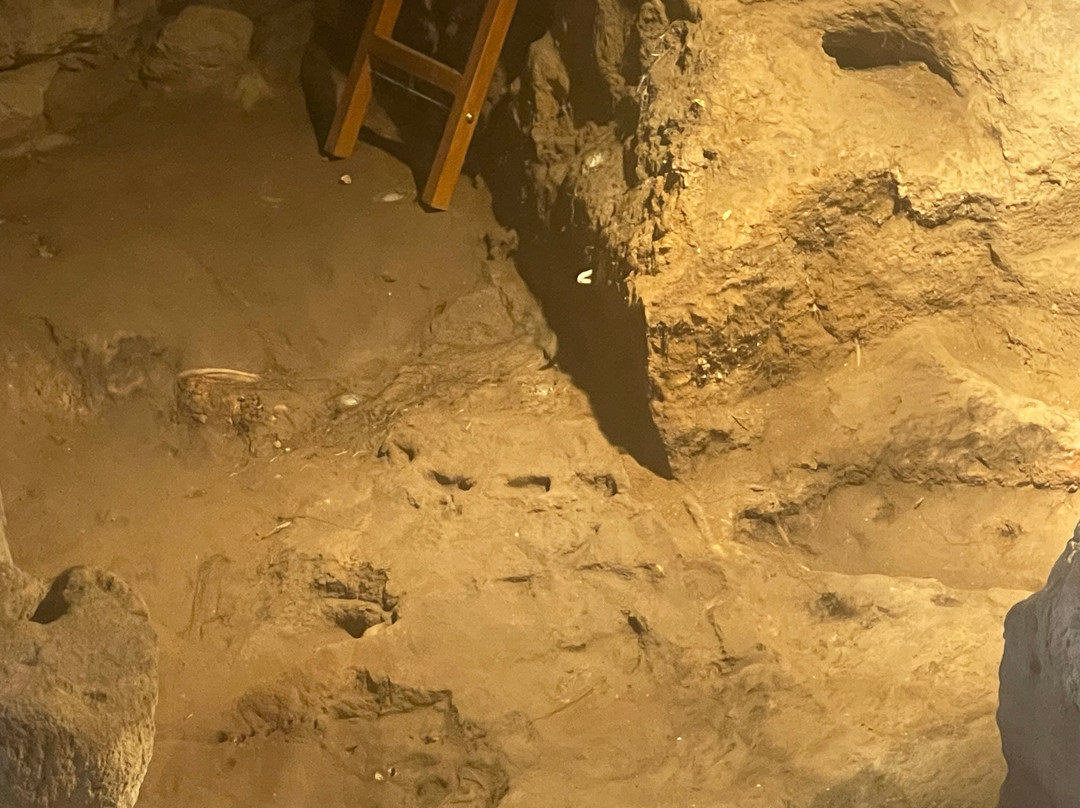Theopetra Prehistoric Cave-卡兰巴卡必去景点