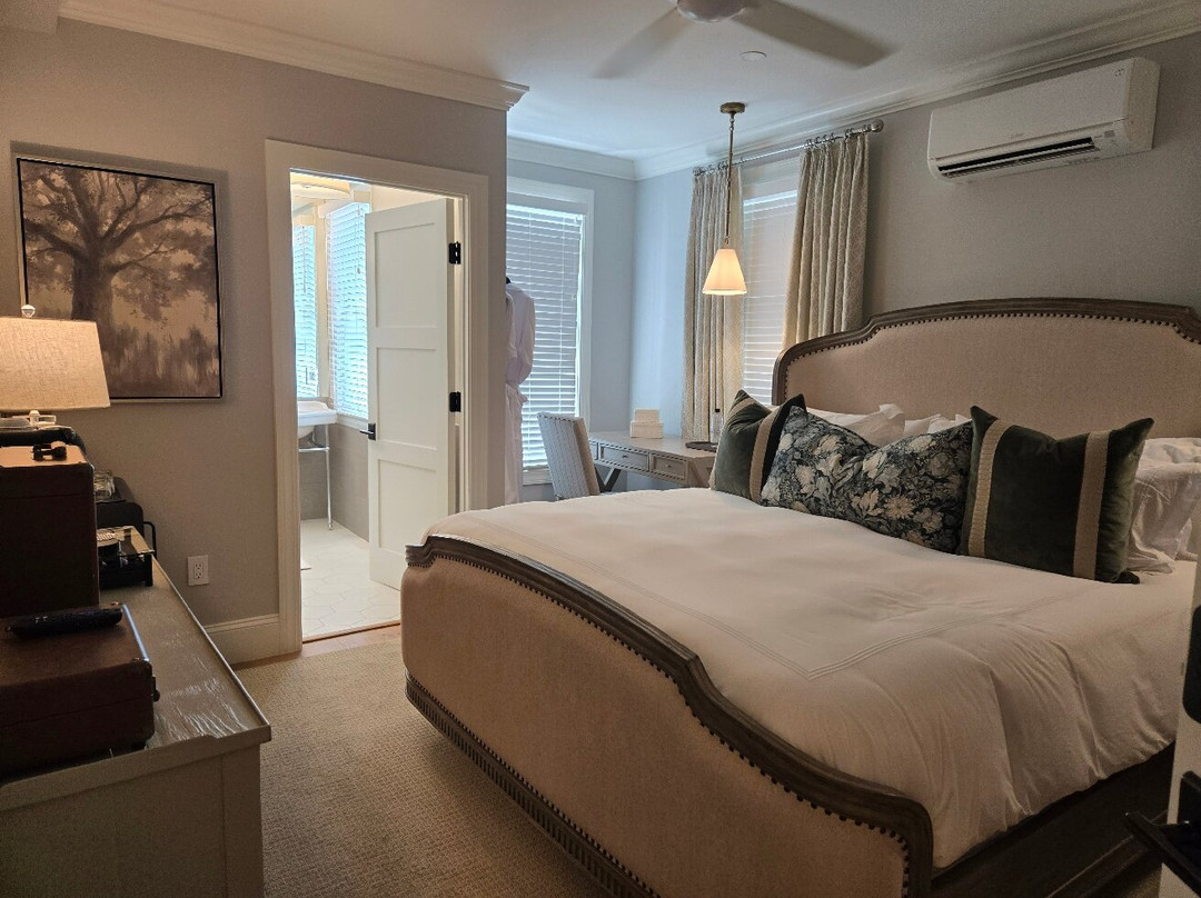 1313 West - Luxury Boutique Hotel