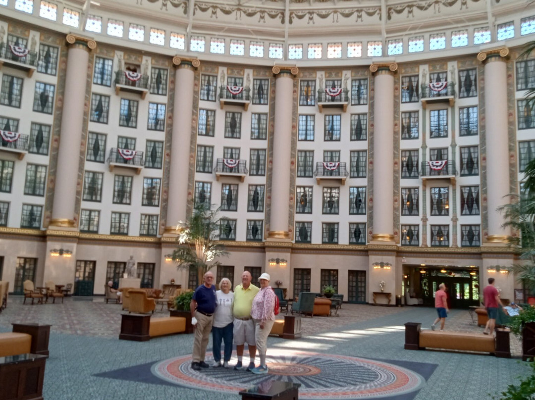 West Baden Springs Hotel主图