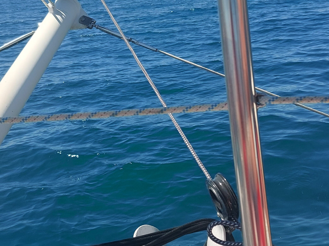 Catamaran Cruise-晴滩必去景点