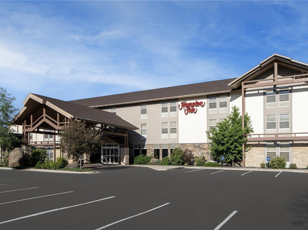 巴特酒店住宿-巴提希尔顿恒庭酒店