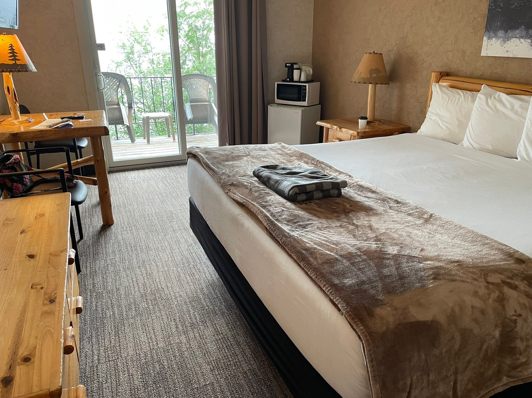 苏必利尔湖悬崖居民酒店主图