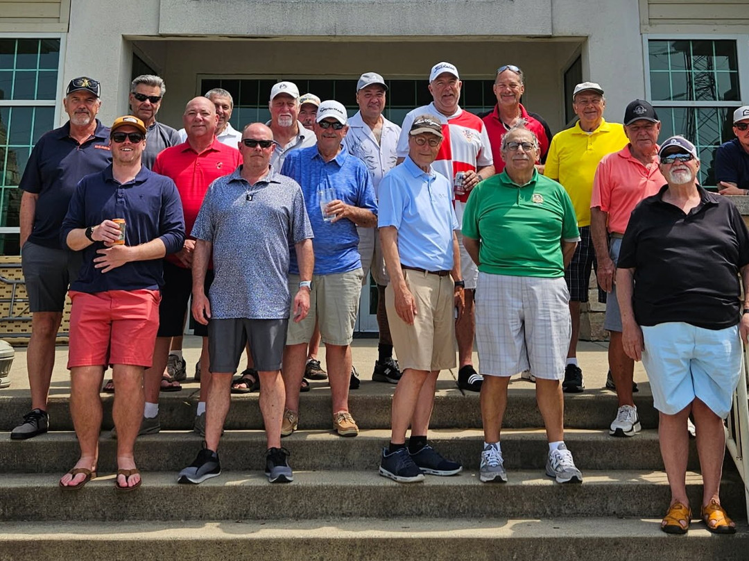 Swan Lake Resort主图