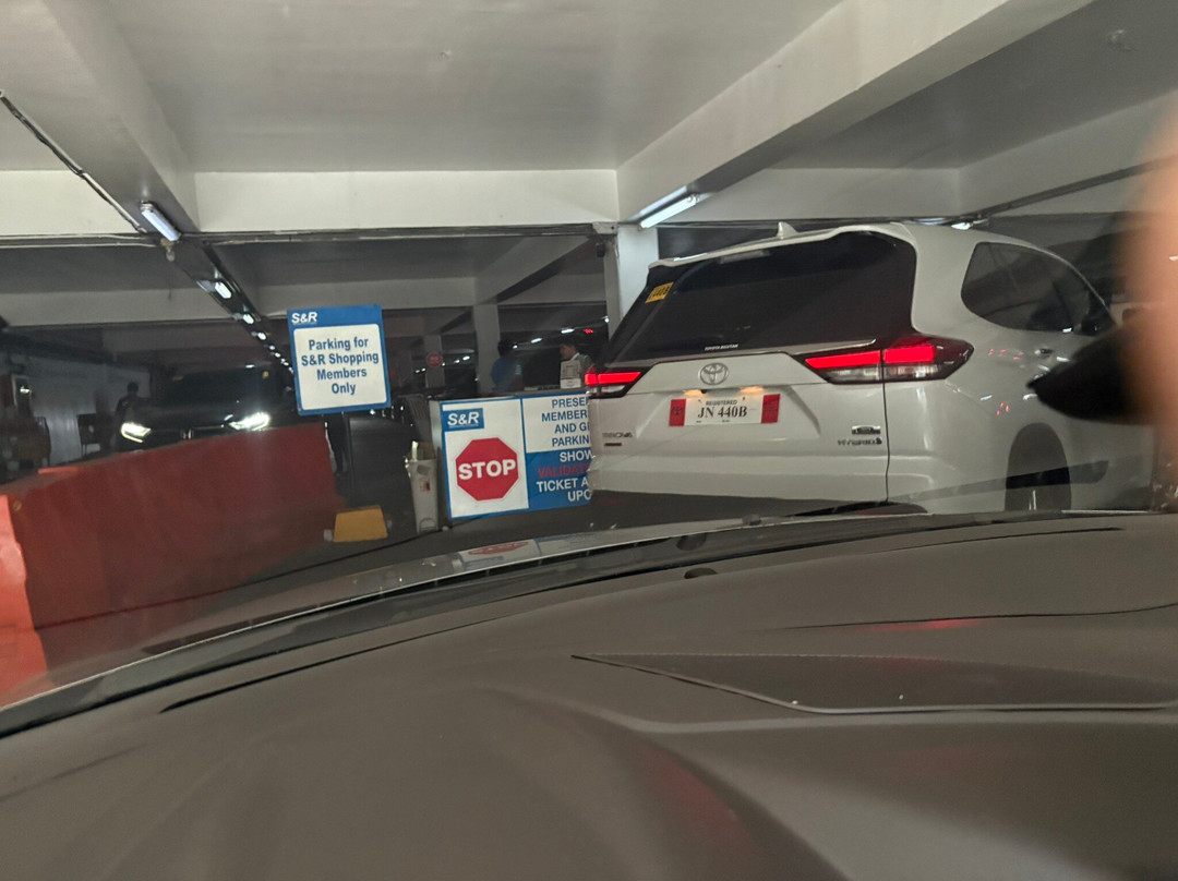 S&R New York Style Pizza