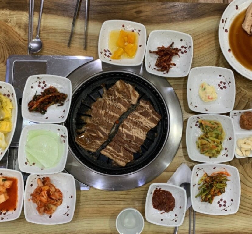 Sanbangsan Our Neighborhood Charcoal Grilled Ribs