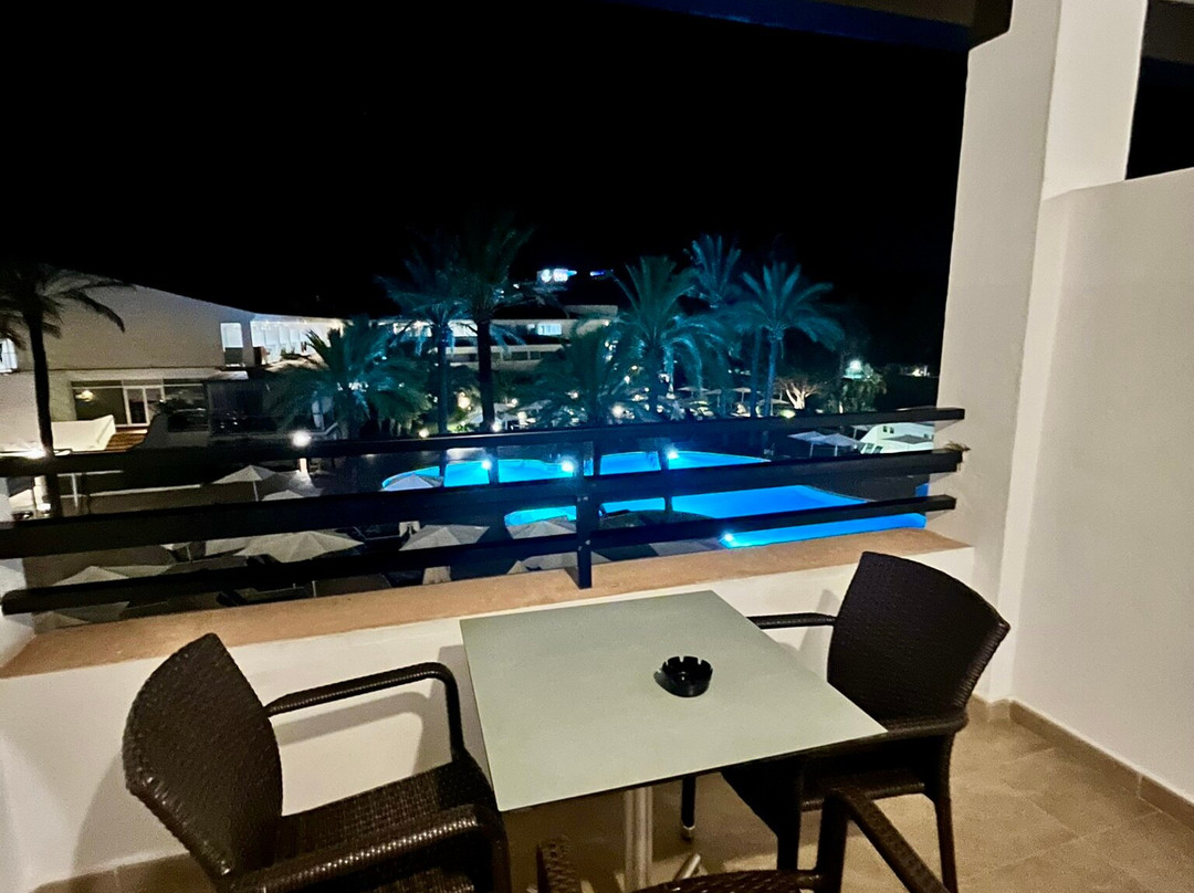 Beach Club Font de Sa Cala主图