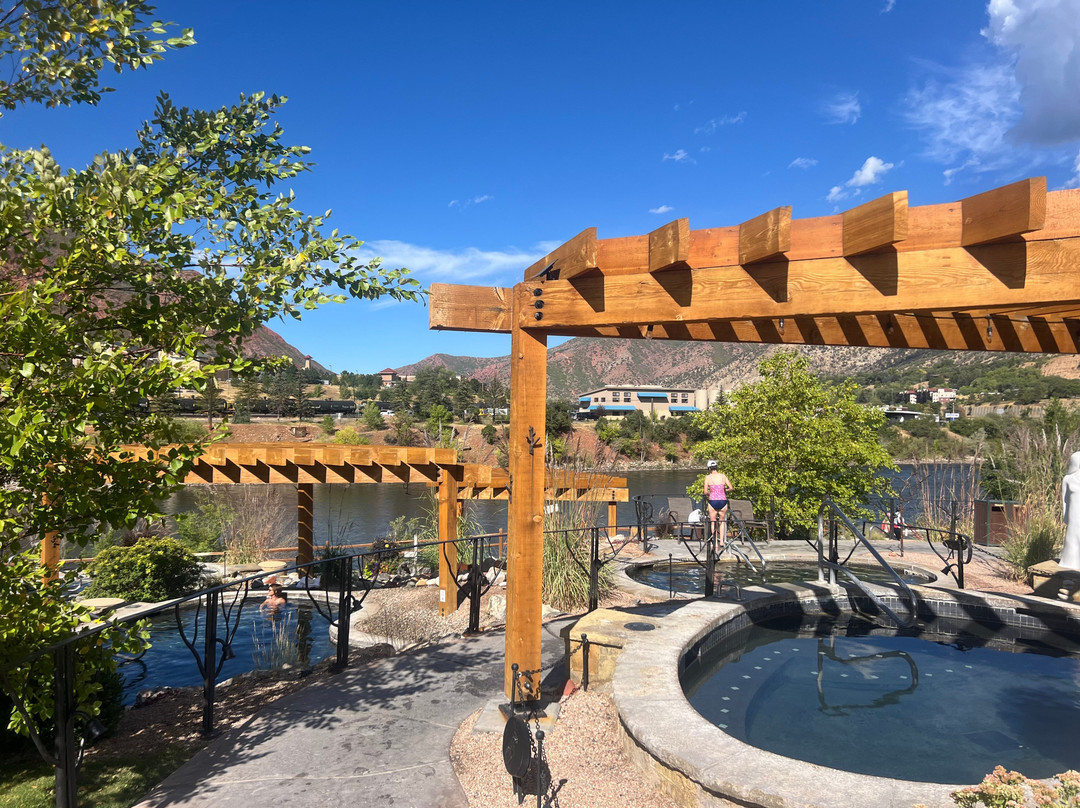 Iron Mountain Hot Springs-格伦伍德温泉必去景点