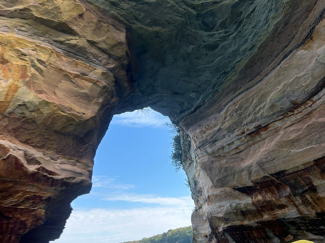 Pictured Rocks Kayaking-缪尼辛必去景点