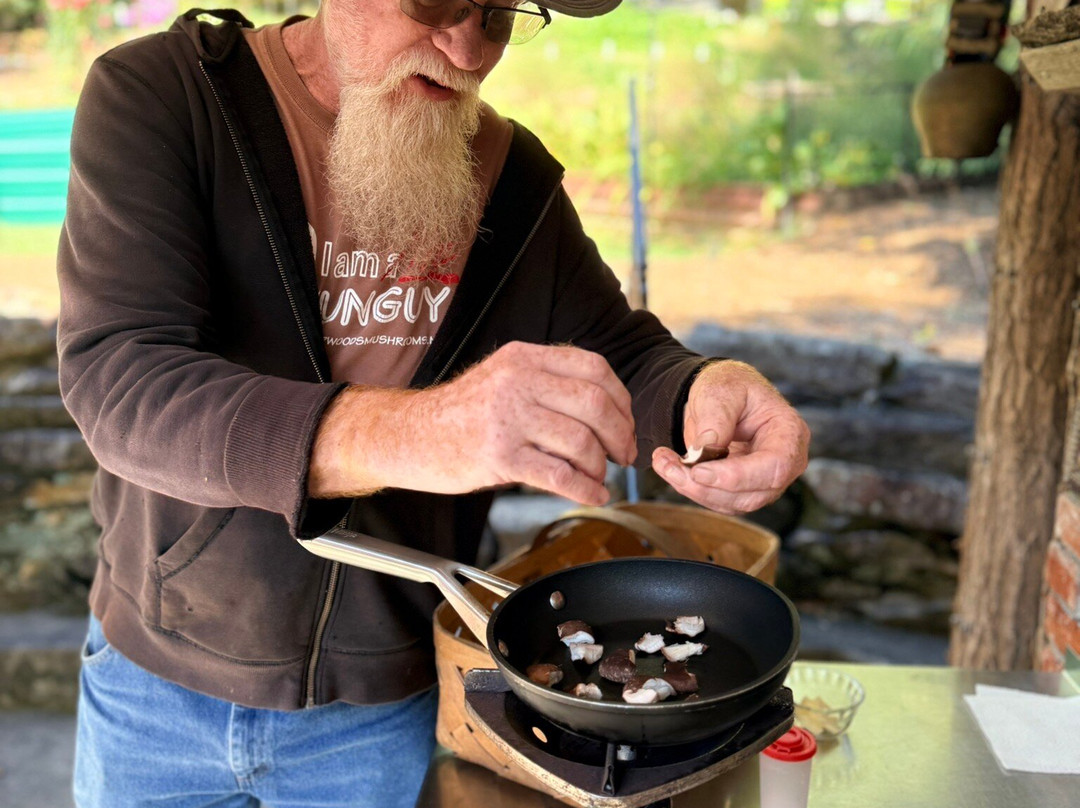 Deep Woods Mushrooms-Mills River必去景点