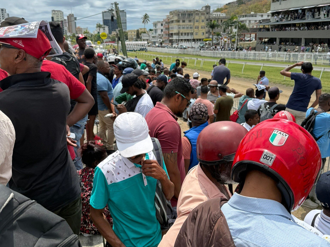 Port Louis Race Track-路易士港必去景点