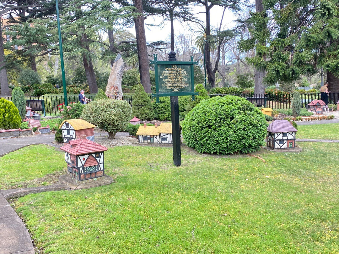 Model Tudor Village-墨尔本必去景点
